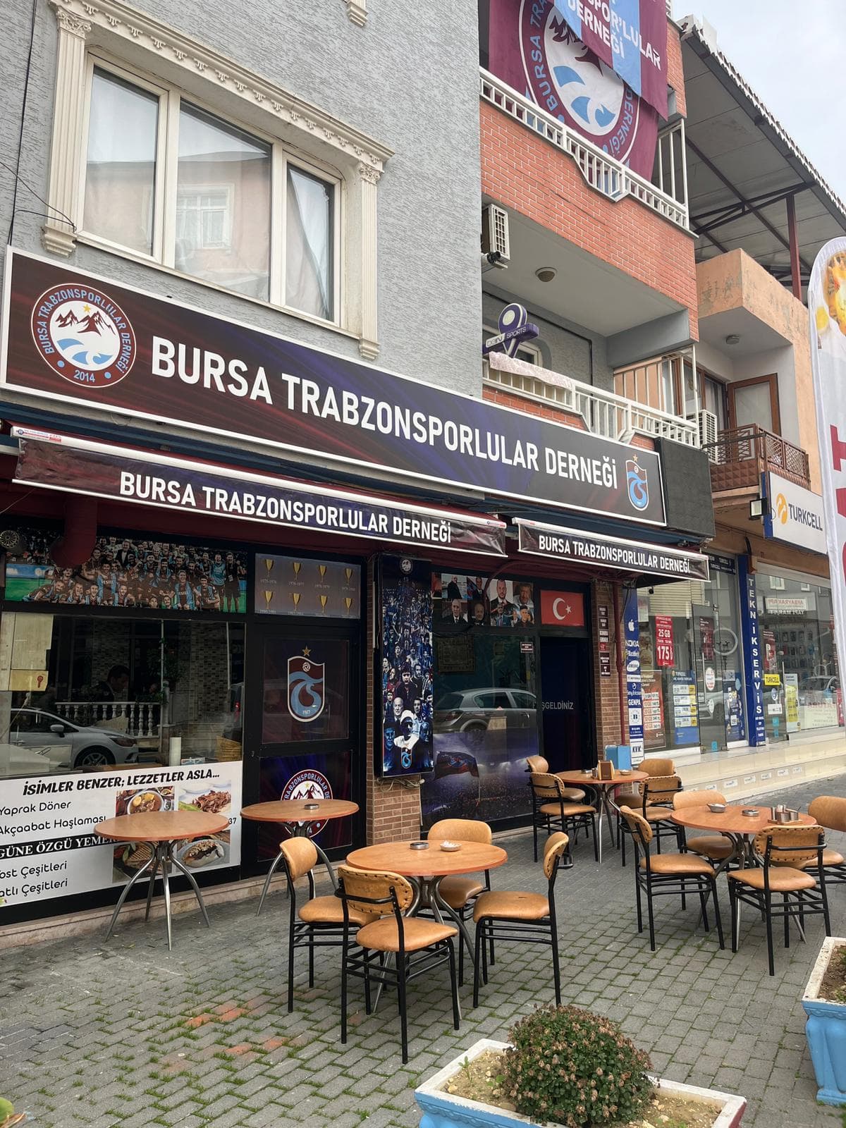 Dernek Dış Görünüm